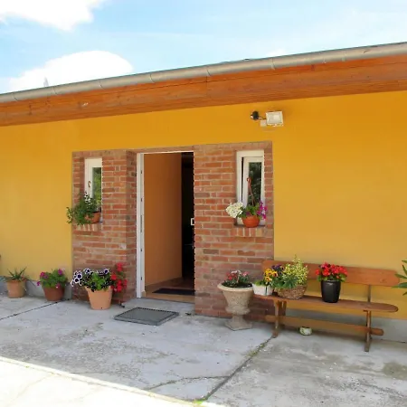 Дом отдыха Holiday Home Barbara - Wbs100 *